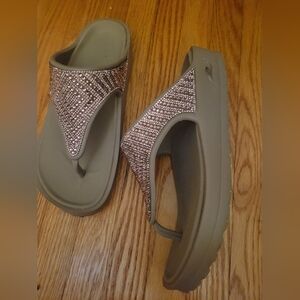 Sketchers Archfit thong sandals